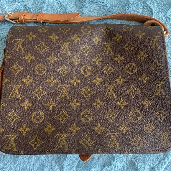 Authentic Louis Vuitton Cartouchiere Crossbody - Picture 2 of 10